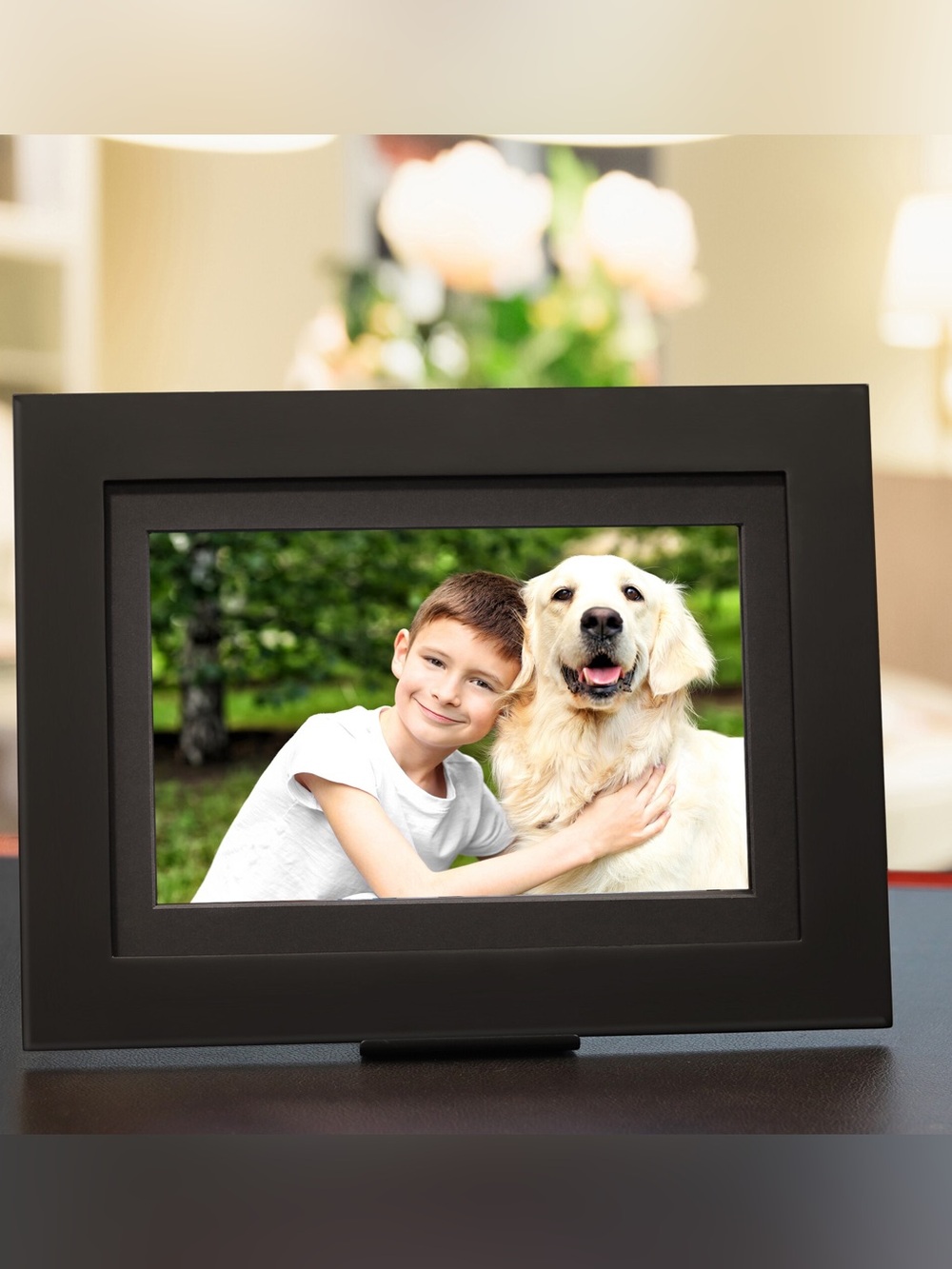 Brookstone Digital Photo Frame in Black